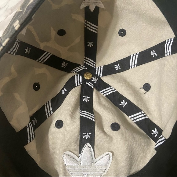 Adidas cap - Picture 5 of 9